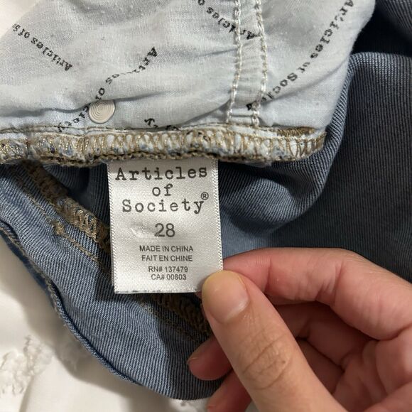 Articles of Society Blue Denim Jean Shorts Women's Size 28 Mid Rise Cut Off - Picture 8 of 10